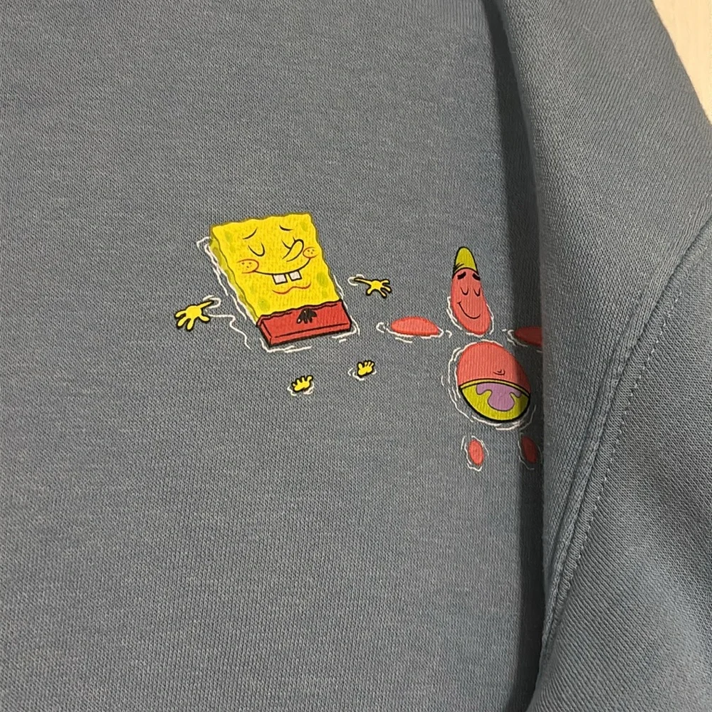 Child’s SpongeBob SquarePants Crewneck Sweater, Excellent Condition! Size XXL